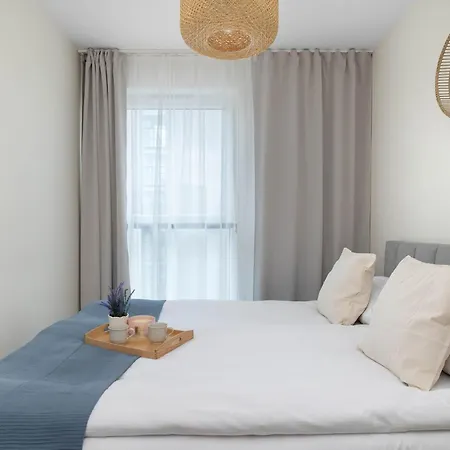 Family Apartment With Parking Cracow Stanczyka 8C By Heyrent *