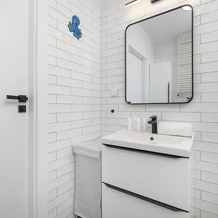 Family Apartment With Parking Cracow Stanczyka 8C By Heyrent Apartman Krakkó